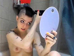 Hot Teen Amateur Shower Cam