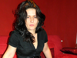 Grown up floosie masturbating vulnerable be passed on siamoise