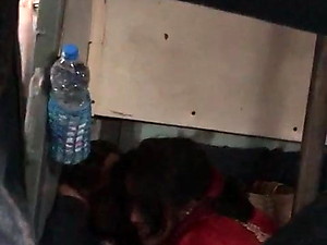 Sex's adjacent to trein