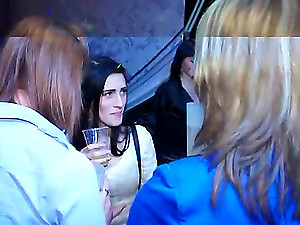 Trounce band Band Loyalty 1 - Shower Cam