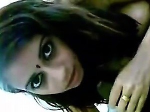 A stunning Teen Siliguri escorts girl\'s very sexy romance.