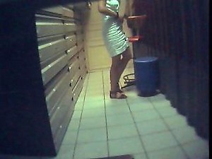 baisee et filmee en spycam 2