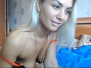 Awesome fat boob tow-haired masturbates